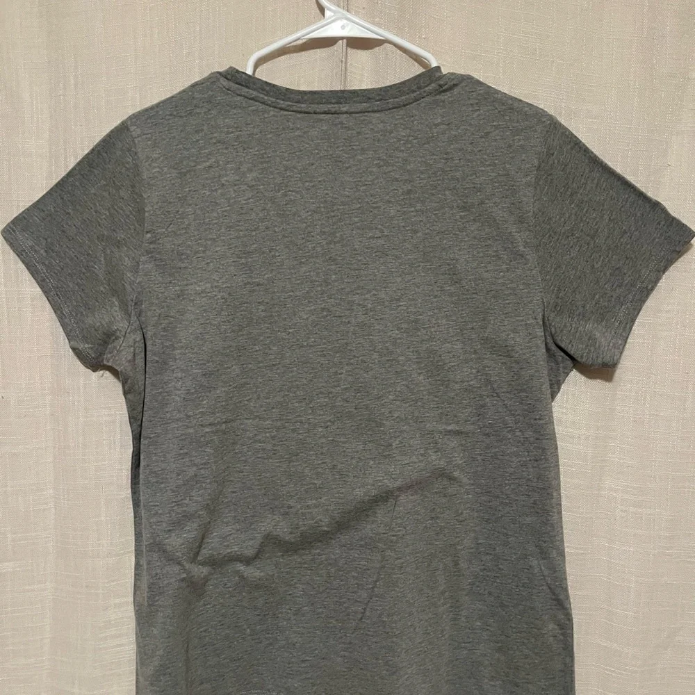 Pendleton Gray Tee with Red Pattern - Picture 2 of 4